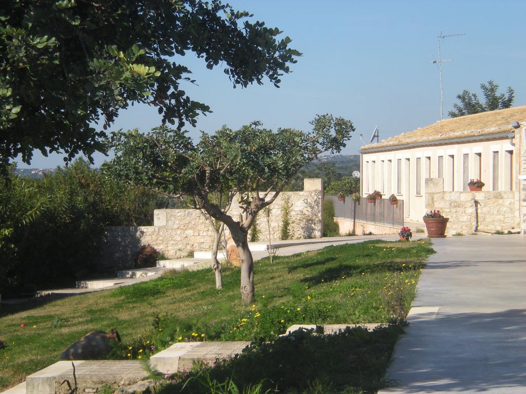 Villa Principe Di Belmonte Ispica Buitenkant foto