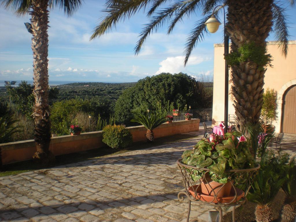 Villa Principe Di Belmonte Ispica Buitenkant foto